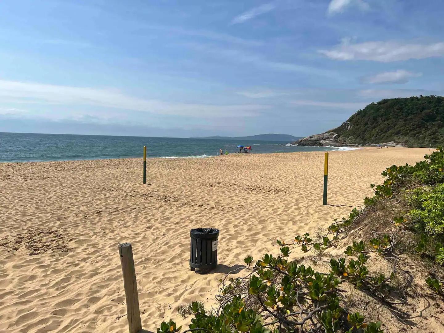 Casa de férias Casa Pe Na Areia Em Paradisiaca Com Piscina Frente Mar Balneario Camboriu